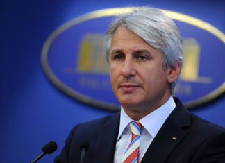 Teodorovici amenință cu judecata. A rămas fără funcții