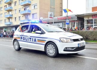 O adolescentă de 15 ani a fost prinsă la volanul unei maşini furate