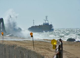 #News – Cine spune că portul e sărac: CNAPMC dă 48 milioane euro pe ace, brice și carice