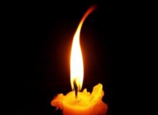 A vrut să-şi arate respectul dar a dat foc apartamentului