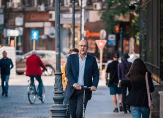 Kelemen îl pârăște pe Orban la tanti Renate