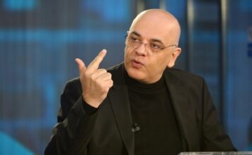 Arafat. „Va trebui să învăţăm să trăim cu virusul, respectând toate regulile”