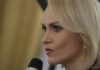 Gabriela Firea îi ceartă pe români: Nu așa vă feriți de COVID-19