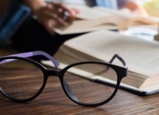 Firea le oferă copiilor ochelari gratis, cu două condiții