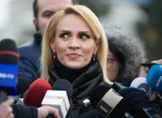 USR Bucureşti: Firea acuză sabotaje închipuite, pentru a justifica lipsa apei calde