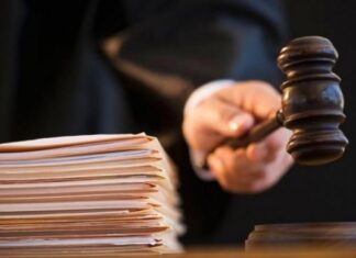 16 persoane trimise în judecată pentru jefuirea unor turiști străini din Centrul Vechi al Capitalei