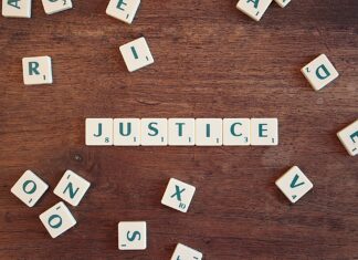 Când te cheamă Assange și justiția e oarbă