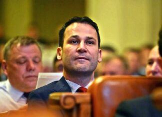 Negoiță a spart milioane de euro pe o construcție care NU are voie să funcționeze