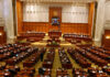 Parlamentul este convocat pentru luni, la prânz