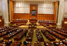 Parlamentul a decis: cei mai „munciți” români sunt… parlamentarii