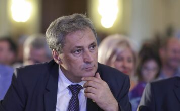 Coarnă asmute polițiștii pe Marcel Vela