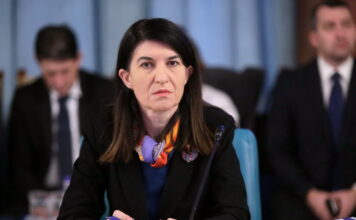 Violeta Alexandru, supărată pe directorii Caselor de Pensii