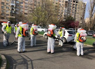 O armată de angajați Urban și Primăria S6 dezinfectează și igienizează împotriva COVID-19