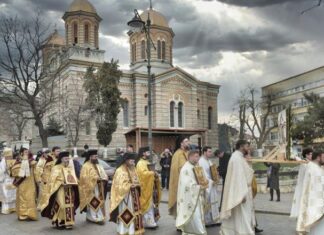 Arhiepiscopia Tomisului și DSP se luptă cu lingurițele