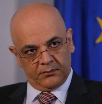 Arafat dezminte zvonurile potrivit cărora ar fi spus că lupta împotriva Covid-19 este pierdută