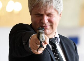 COVID-19 l-a prins pregătit pe Tudorache, detectează minciuna cu GPS FOTO Stirile PROTV