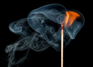 Fiecare se ferește de virus cum poate: în Iran arde o clinică