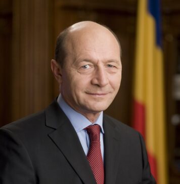 Băsescu îl învață pe Iohannis cum să gestioneze criza FOTO presidency.ro