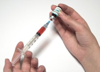 Antivacciniștii s-ar putea să nu mai aibă de ales! Nu-ți vaccinezi copilul, riști să fii amendat Antivacciniștii s-ar putea să nu mai aibă de ales! Nu-ți vaccinezi copilul, riști să fii amendat
