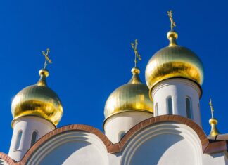 Coronavirusul suspendă slujbele în ortodoxie