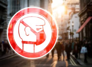 Doisprezece izolați au plecat la plimbare