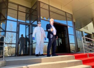 Tudorache respectă Ordonanța militară. Dezinfectant la 4.000 de scări de bloc din S1