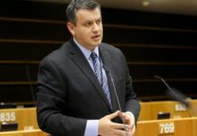 Tomac prinde curaj: PMP va merge pe cont propriu la parlamentare