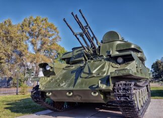 Mircea Geoană are grijă de armată