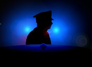 Despre polițiști și o bătrână fără ajutor