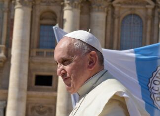 Papa ajută România cu ocazia zilei sale onomastice