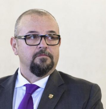 Piedone a strâns semnăturile și și-a depus candidatura pentru Sectorul 5