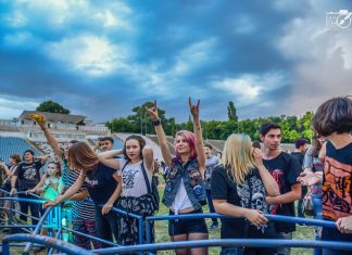 Maxim 500 de oameni la spectacole în aer liber