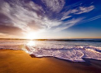 Lucrările de înnisipare au început între stațiunile Neptun și Venus