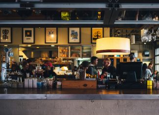 Prefectura Capitalei se răzgândește: restaurantele pot rămâne deschise până la ora 23:00