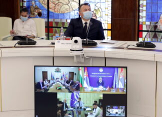 Tătaru a fost la ziua lui Orban, dar pentru că nu bea și nu fumează, n-a rămas