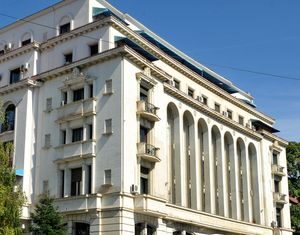 Înalta Curte consideră neconstituționale modificările și completările la legea care interzice eliberarea criminalilor și violatorilor