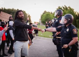 Trump împlinește profețiile distrugerii