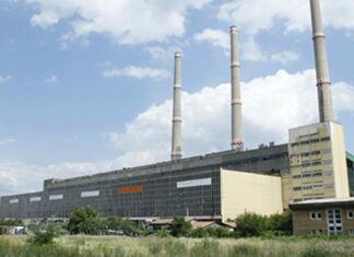 În anii ’80 o făcea Ceaușescu, în 2020 Ministerul Economiei decide când și câtă apă caldă curge la robinet