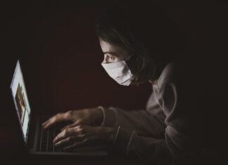 Și încă o teorie a conspirației, marcă proprie