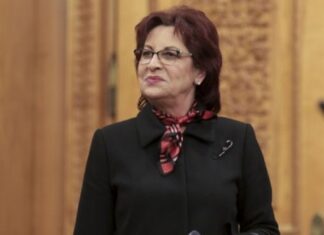 Când nu petrece cu interlopii e șefă cu normă întreagă la Secția de drept public din cadrul Consiliului Legislativ