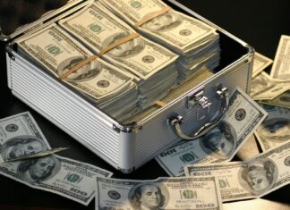 Un supraviețuitor COVID-19 datorează 1 milion de dolari pentru serviciile din spital