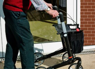 Nu se măresc nici pensiile și nici alocațiile. Ne promite Orban