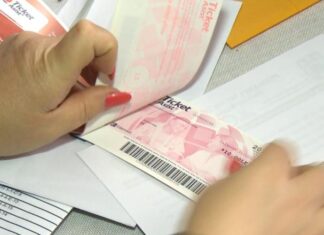 O masă caldă din fonduri europene. Guvernul dă tichete electronice pentru anumite categorii de persoane