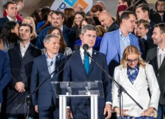 USR PLUS cere, iar, amânarea alegerilor locale și vrea să se consulte cu Iohannis