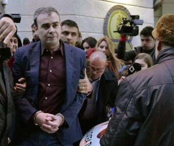 Eminența sa Darius Vâlcov merge la pușcărie! 6 ani și jumătate pentru fapte de corupție