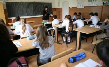 Elevii de liceu vor putea învăța cum să-și recunoască emoțiile