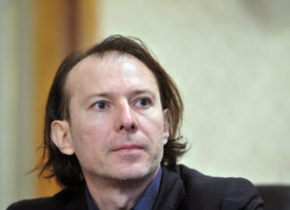 Un cântec istoric i-a adus aminte lui Cîțu că n-avem autostradă să ne treacă Carpații