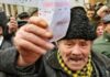 Pensionarii anunță că ies în stradă pentru drepturile lor și amenință Guvernul Orban cu instanța