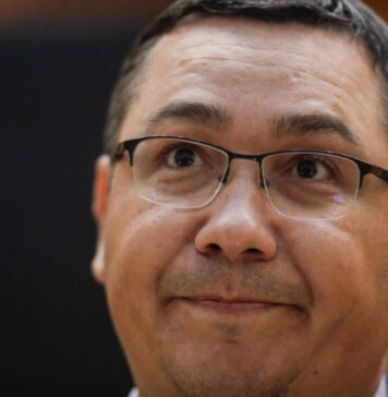 Ponta profită de ocazie: „Mare TICĂLOS Lucovid Orban!”