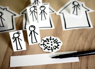 Directorul OMS, Michael Ryan: izolarea ca singură soluție